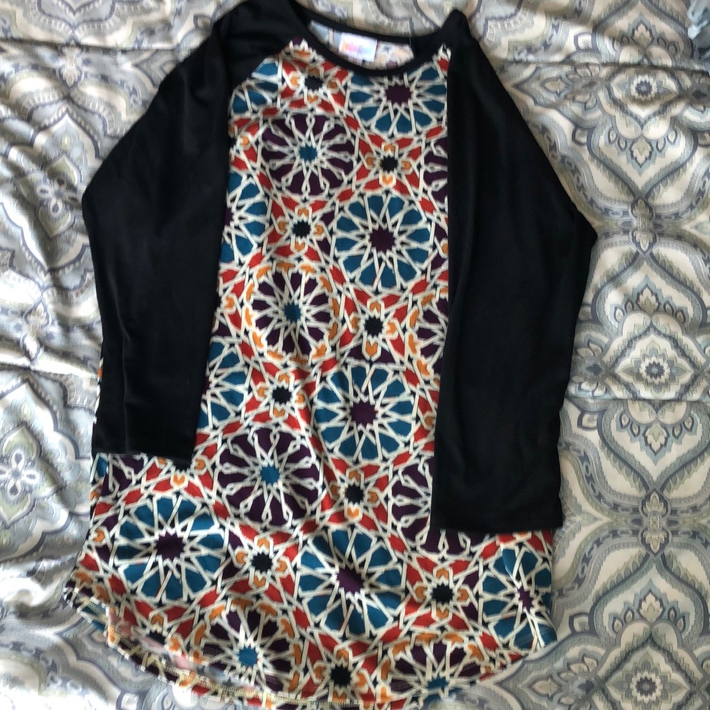 Lularoe Medium Geometric Pattern Randy tee